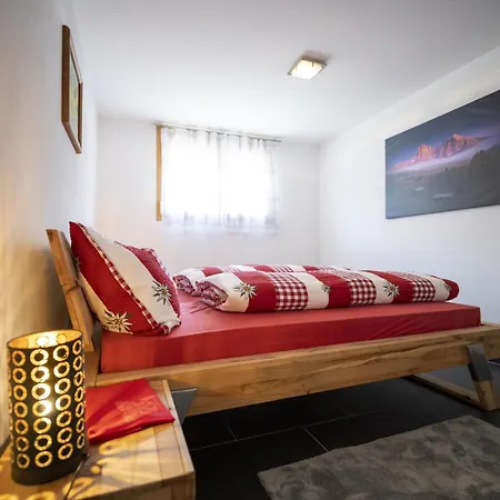 Appartement Chasa Taverna Costa Dad Archas Parterre